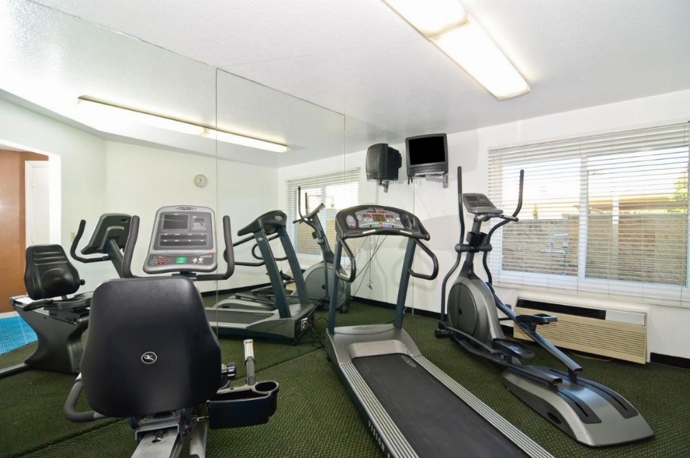 Best Western Plus Newport Mesa Inn Main image